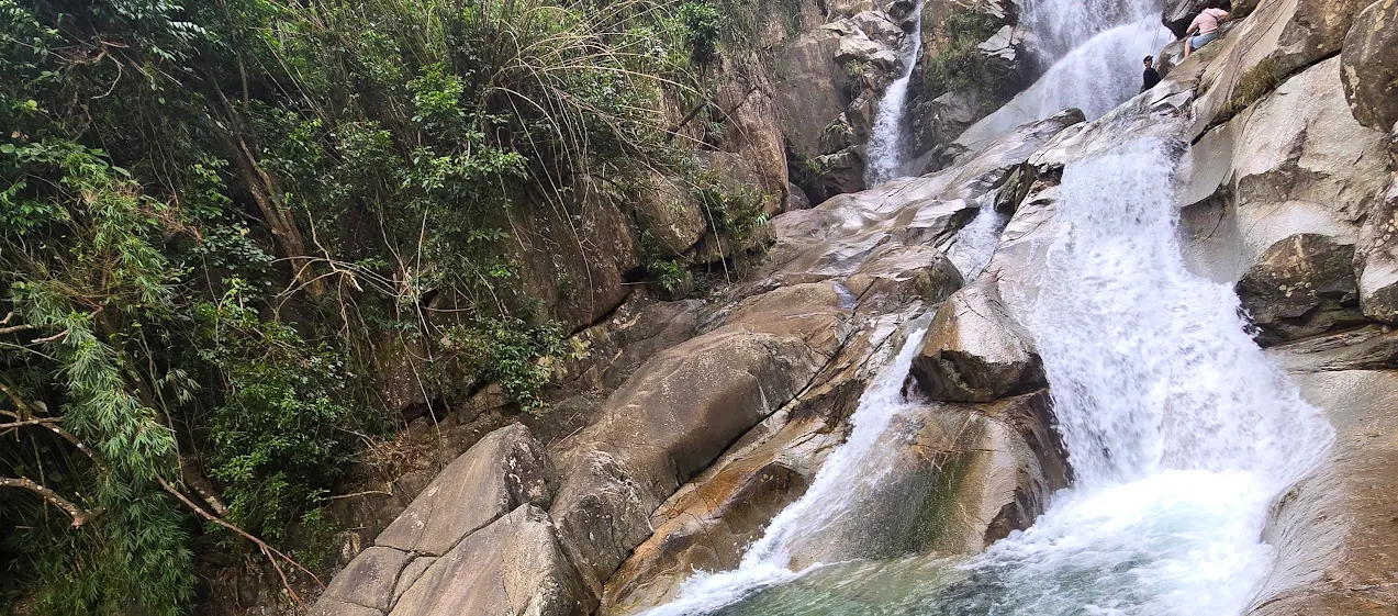 Tầng 2 - Khoảng nghỉ lý tưởng cho trekking và chụp ảnh